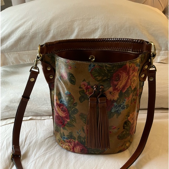 Patricia Nash Bags Patricia Nash Bucket Tote Handbag Poshmark